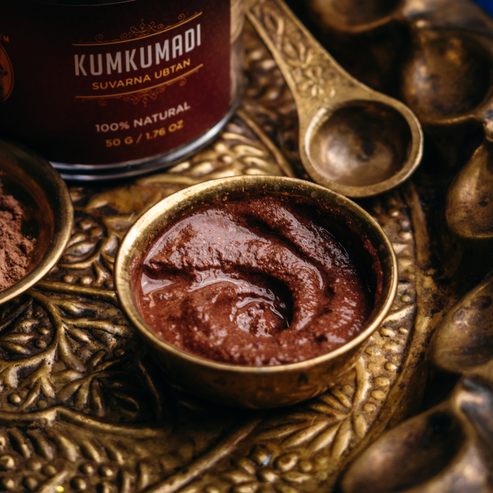 Kumkumadi Suvarna Ubtan – Strahlenverstärkender ayurvedischer Gesichts- und Körperreiniger