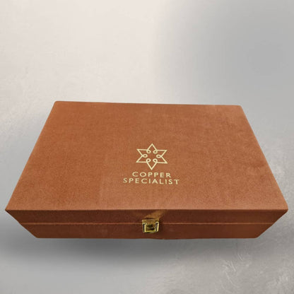 Reines Kupfer-Set: Flasche (1 l) + 2 Becher (300 ml) Gehämmert