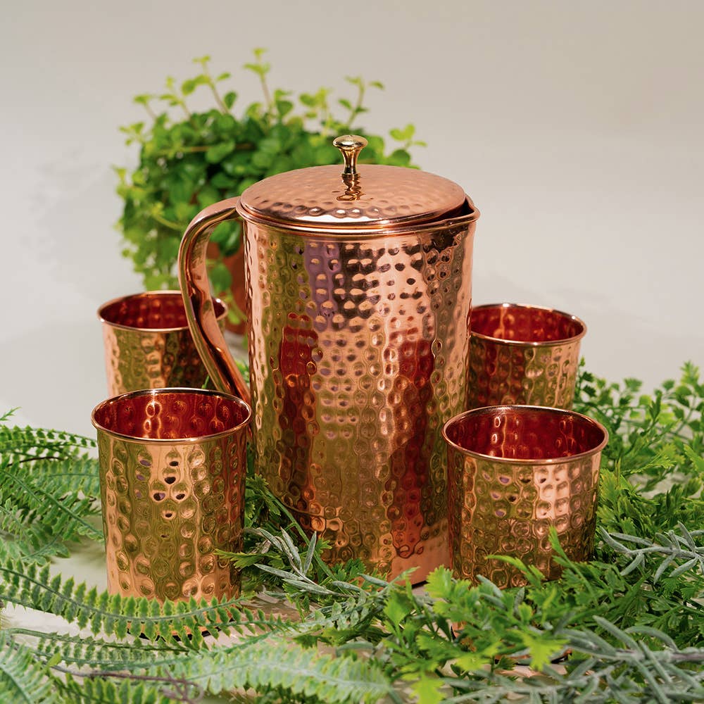 Reines Kupfer-Set: Kanne (±1,5 l) + 4 gehämmerte Becher