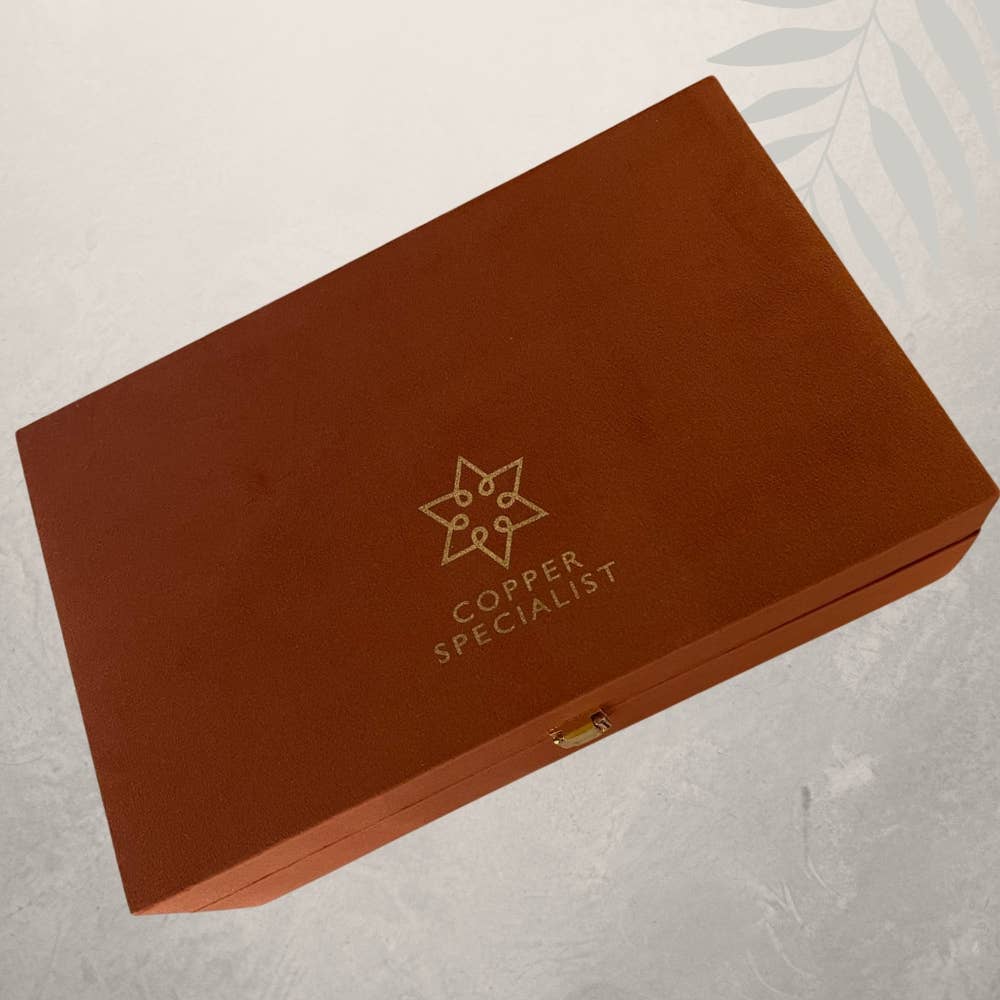 Reines Kupfer-Set: Flasche (1 l) + 2 Becher (300 ml) Gehämmert