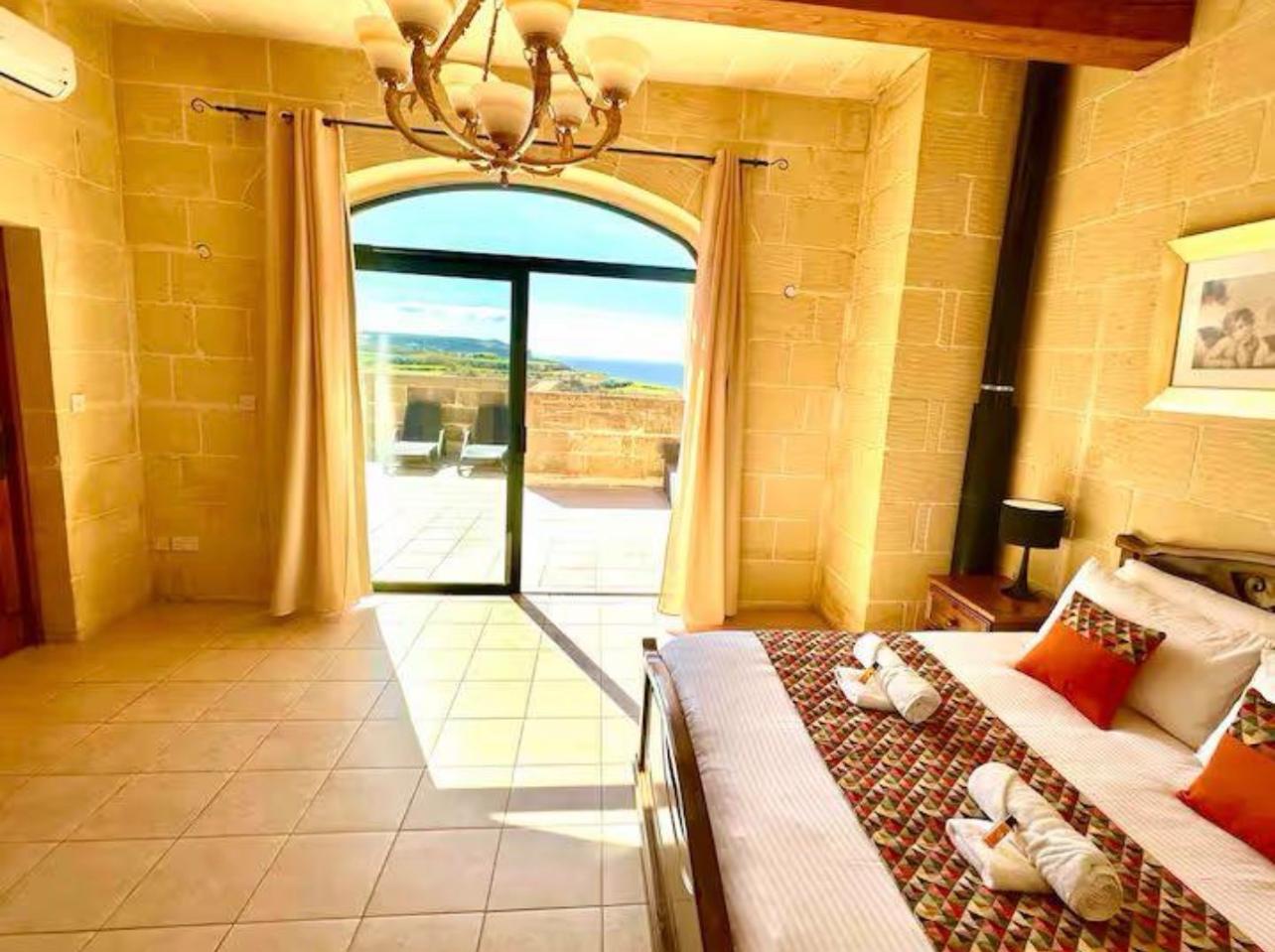 Room No. 4 - Sea View